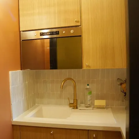 Appartamento Lovely Flat Near Montparnasse Station Parigi